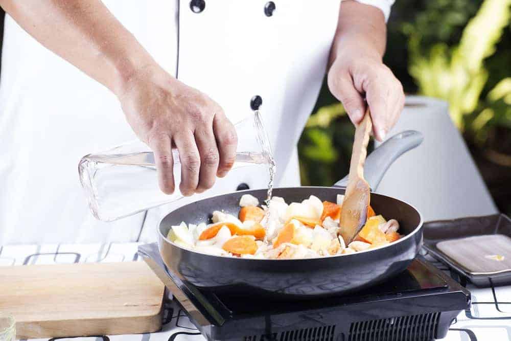 What You Should Look For In Portable Induction Cookers-high wattage