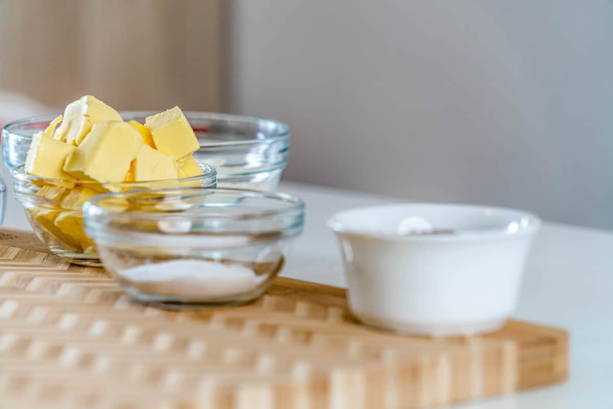 How Many Tablespoons There are in a Stick of Margarine? Precise Info