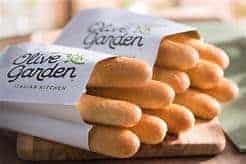 How to Reheat Olive Garden Breadsticks 