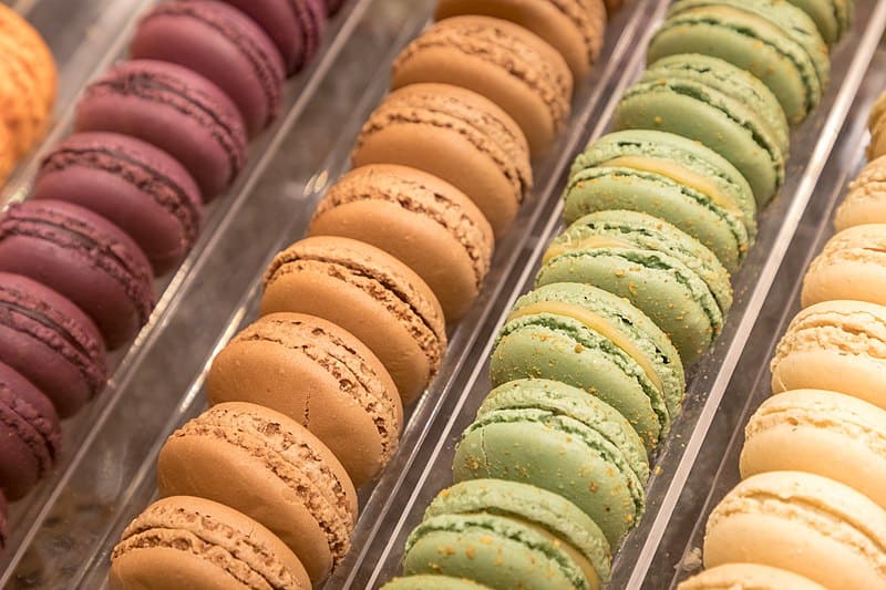how to store macarons at home